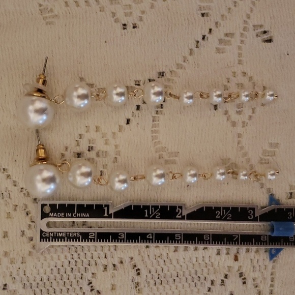 Pearl drop earrings - Picture 3 of 4